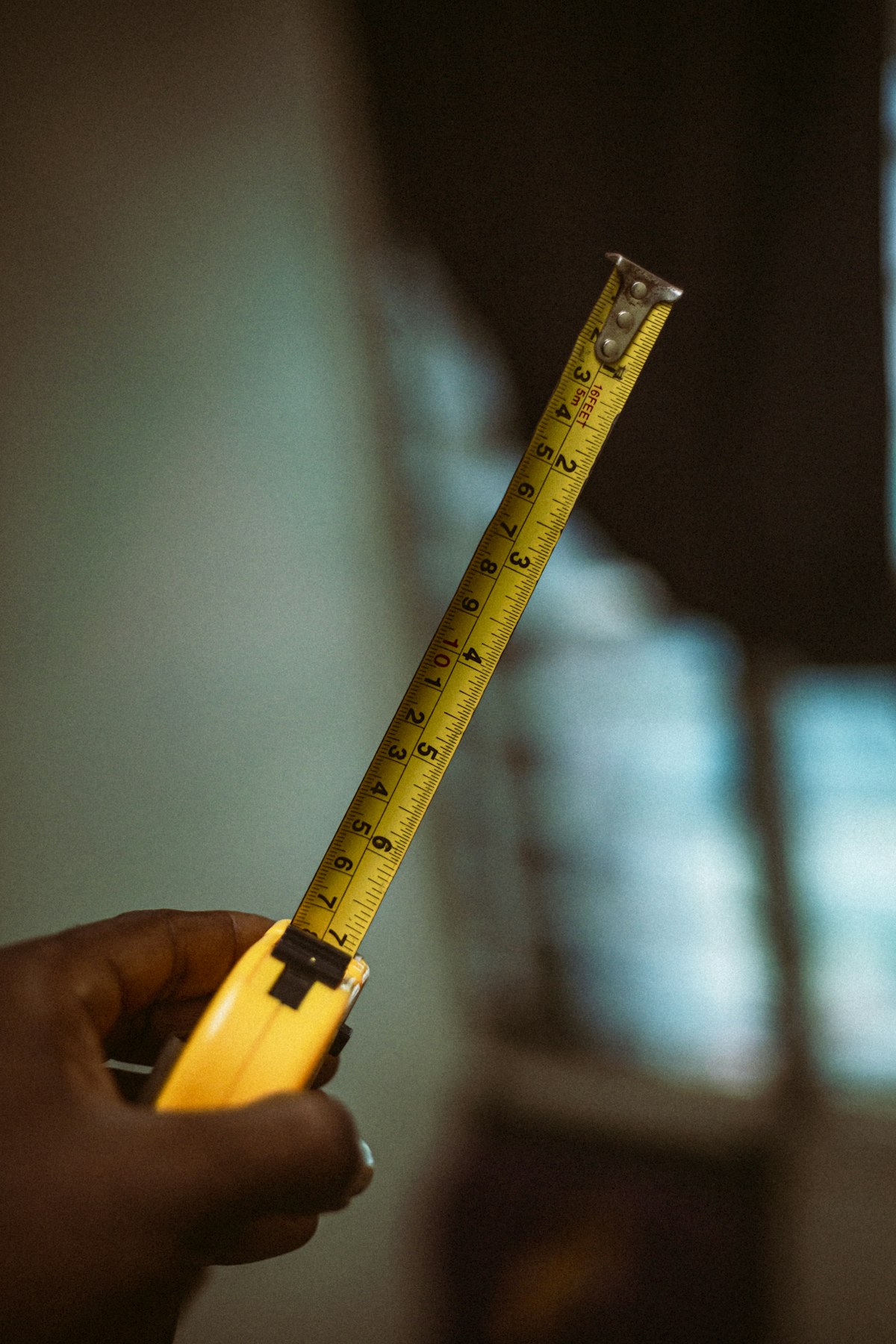 Measuring tape for accurate blind installation